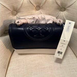 Tory Burch Fleming Shoulder bag